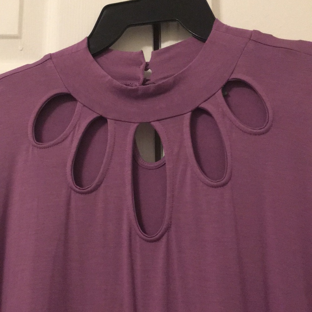 Blouse - Picture 2 of 3